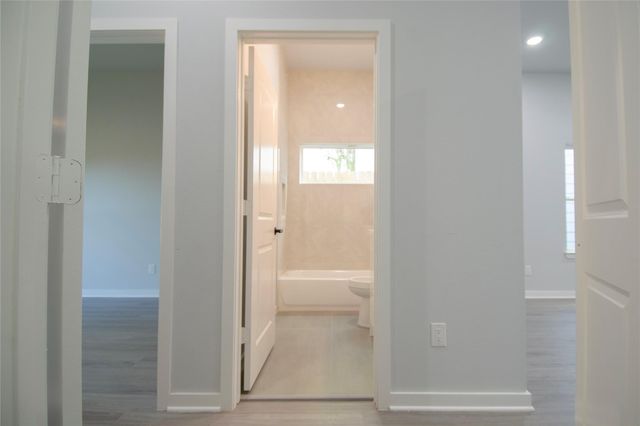 2830 Mansfield Street, Houston, TX 77091