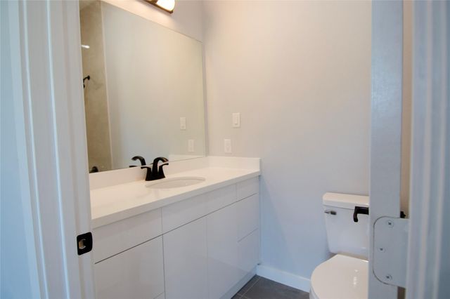 2830 Mansfield Street, Houston, TX 77091