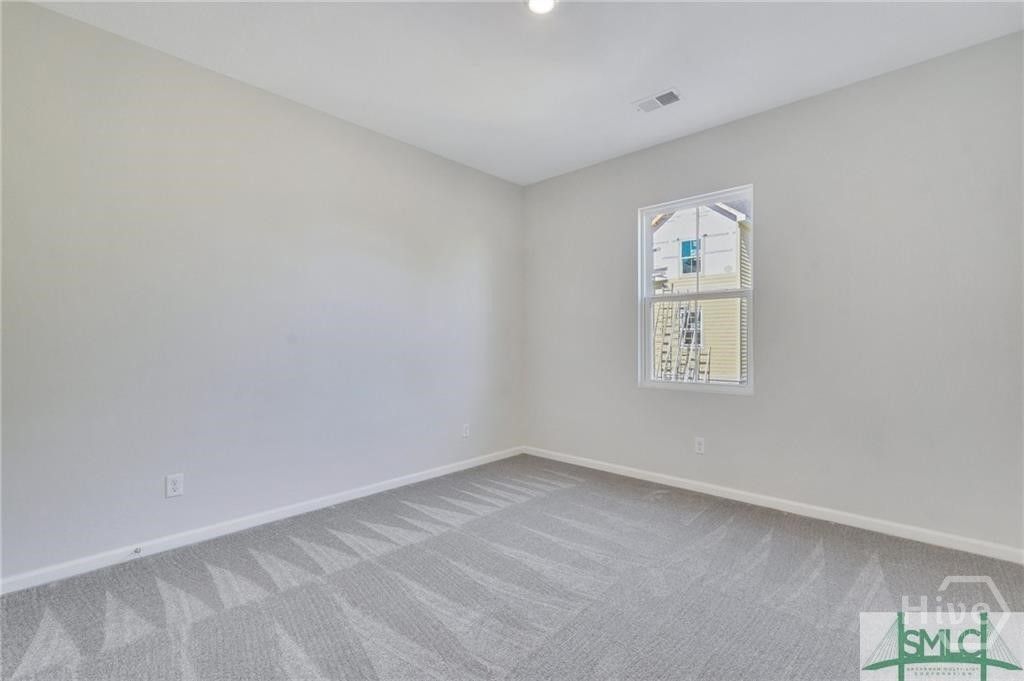 Image 7 of property listing at 113 Annoula Way, Savannah, GA 31419