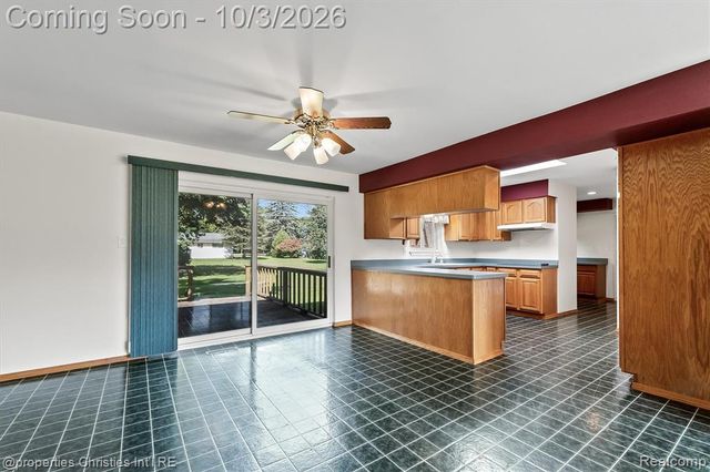 1311 Winchcombe Drive, Bloomfield Hills, MI 48304