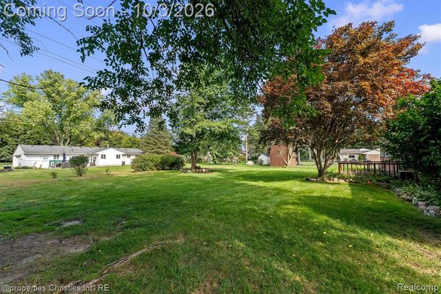 1311 Winchcombe Drive, Bloomfield Hills, MI 48304