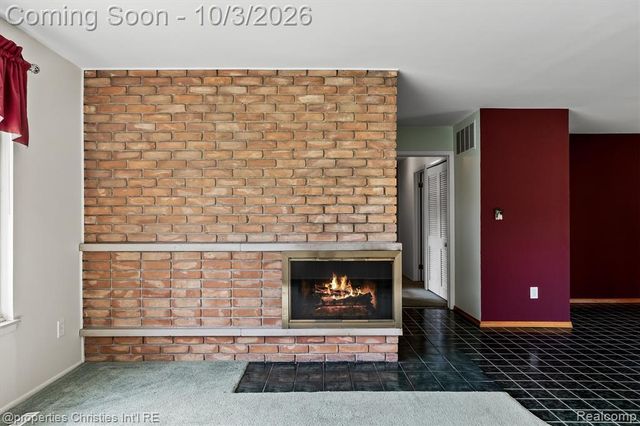 1311 Winchcombe Drive, Bloomfield Hills, MI 48304