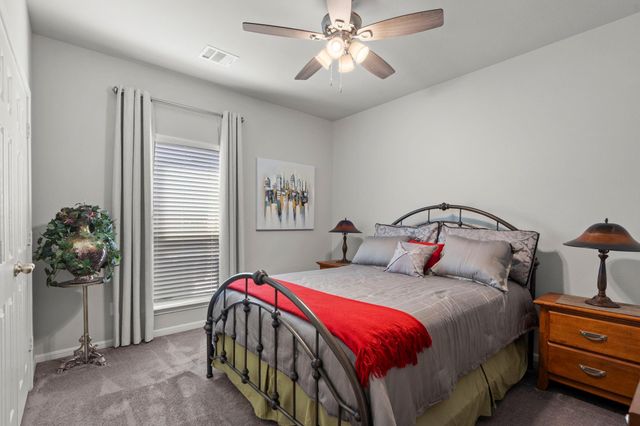 320 Red Maple Lane, Conroe, TX 77304