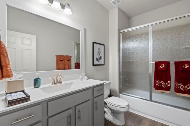 320 Red Maple Lane, Conroe, TX 77304