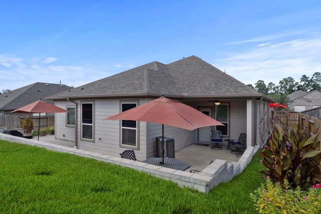 320 Red Maple Lane, Conroe, TX 77304