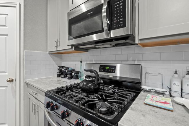 320 Red Maple Lane, Conroe, TX 77304