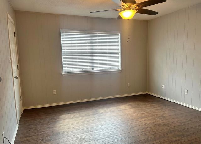 117 Cedar Hill Drive, Whitney, TX 76692