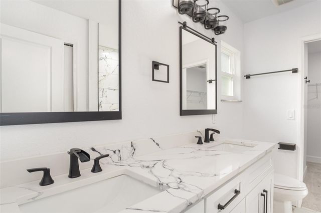 1000 S LOCUST AVENUE, Sanford, FL 32771