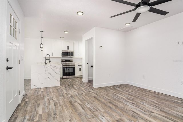 1000 S LOCUST AVENUE, Sanford, FL 32771