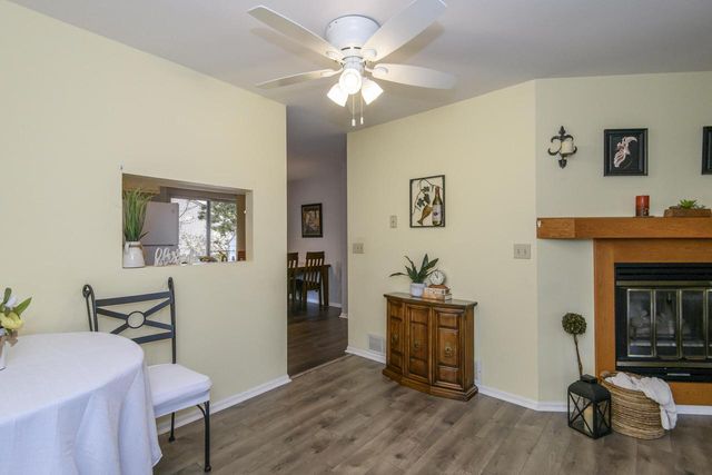 1132 Baldwin COURT, Mequon, WI 53092