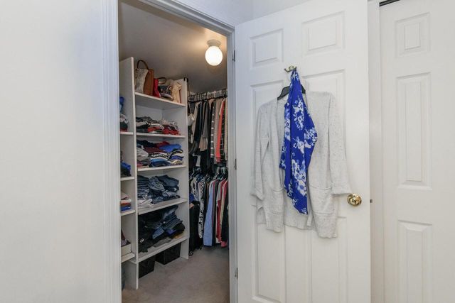 1132 Baldwin COURT, Mequon, WI 53092