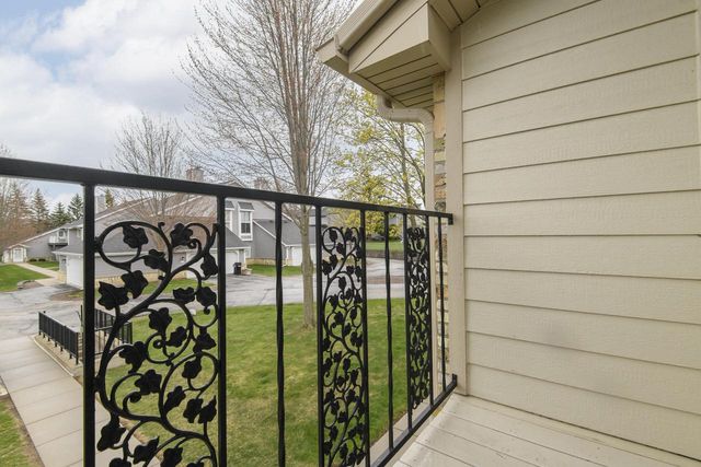 1132 Baldwin COURT, Mequon, WI 53092