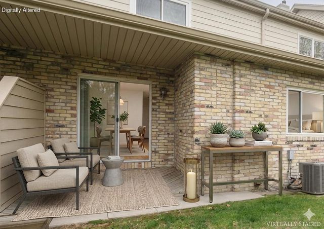 1132 Baldwin COURT, Mequon, WI 53092
