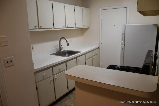 1700 SW 16TH COURT M-21, Gainesville, FL 32608