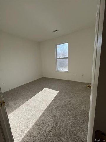 8133 Autumn Woods Trail, Ypsilanti, MI 48198