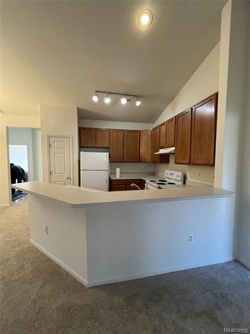 8133 Autumn Woods Trail, Ypsilanti, MI 48198