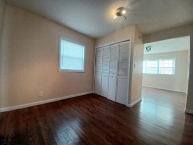 412 W South Street, Crown Point, IN 46307