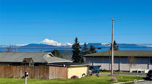 1607 25th Street, Anacortes, WA 98221