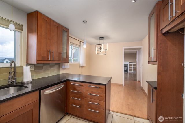 1607 25th Street, Anacortes, WA 98221