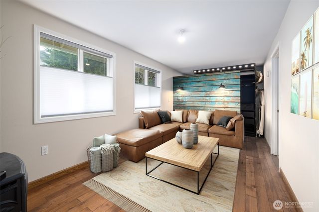 1607 25th Street, Anacortes, WA 98221