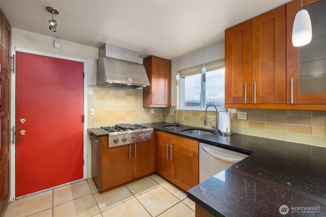 1607 25th Street, Anacortes, WA 98221