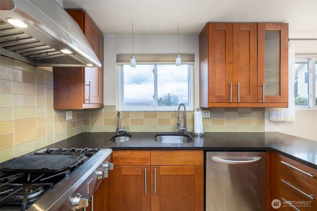 1607 25th Street, Anacortes, WA 98221