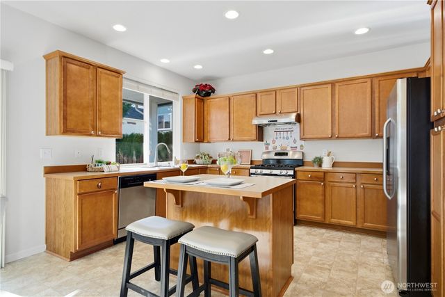 5025 S 215th st, Kent, WA 98032