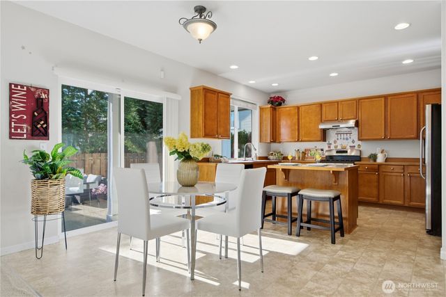 5025 S 215th st, Kent, WA 98032