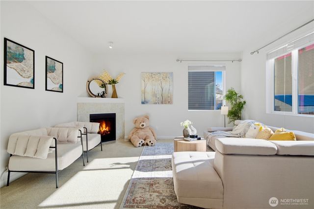 5025 S 215th st, Kent, WA 98032