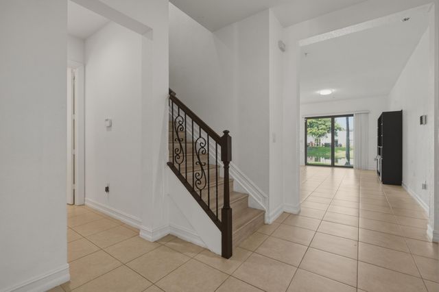 11562 SW 13th Lane, Pembroke Pines, FL 33025