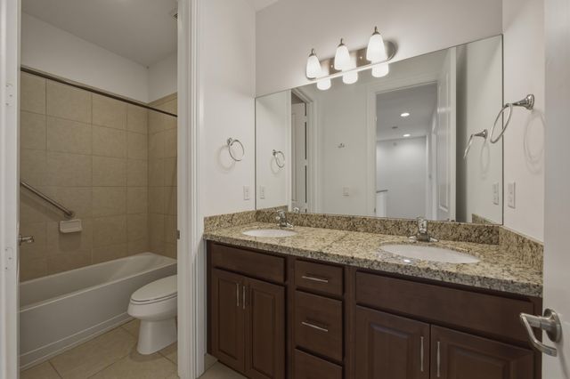 11562 SW 13th Lane, Pembroke Pines, FL 33025