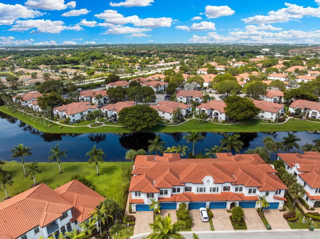 11562 SW 13th Lane, Pembroke Pines, FL 33025