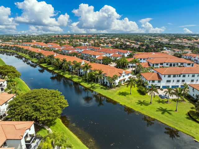 11562 SW 13th Lane, Pembroke Pines, FL 33025