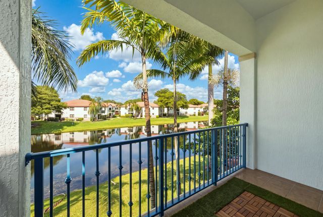 11562 SW 13th Lane, Pembroke Pines, FL 33025