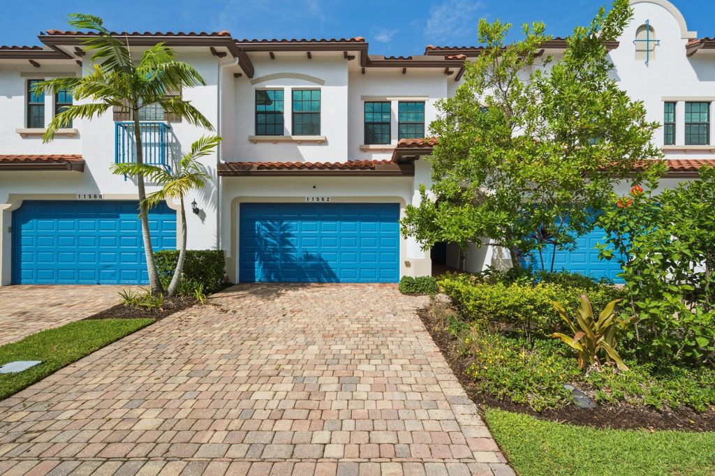 11562 SW 13th Lane, Pembroke Pines, FL 33025