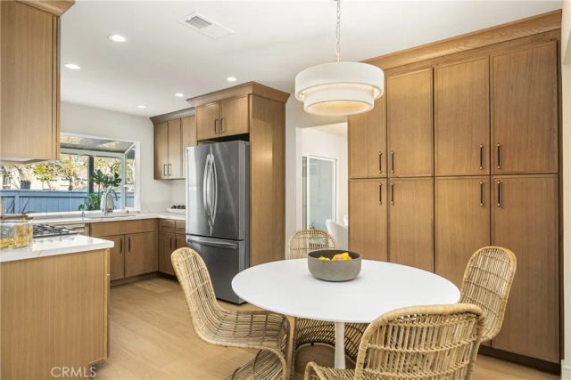 11 Thunder Trail 6, Irvine, CA 92614