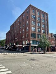 90 Fleet St Apt 3-2, Portsmouth, NH 03801