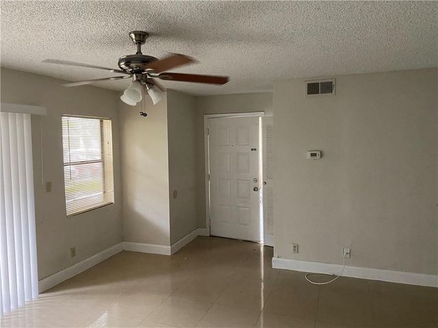 9999 Summerbreeze Drive 1004, Sunrise, FL 33322
