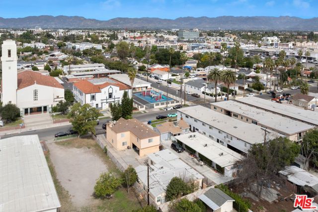 14646 Kittridge Street, Van Nuys (los Angeles), CA 91405