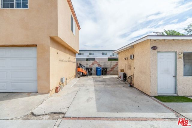 14646 Kittridge Street, Van Nuys (los Angeles), CA 91405