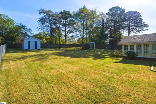 100 Overton Avenue, Greenville, SC 29617