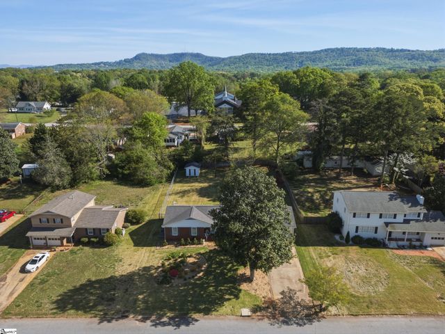 100 Overton Avenue, Greenville, SC 29617