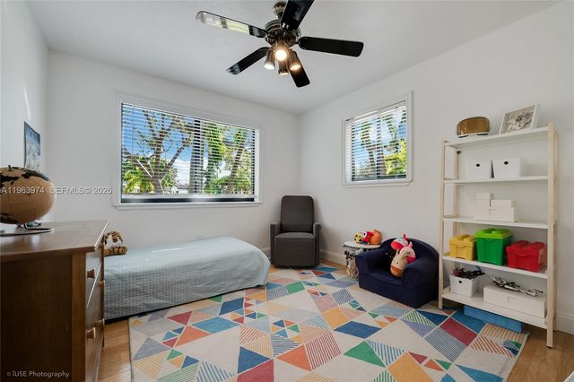 8425 SW 174th St, Palmetto Bay, FL 33157