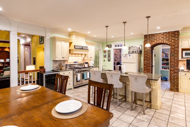 710 Jackstown Road, Paris, KY 40361