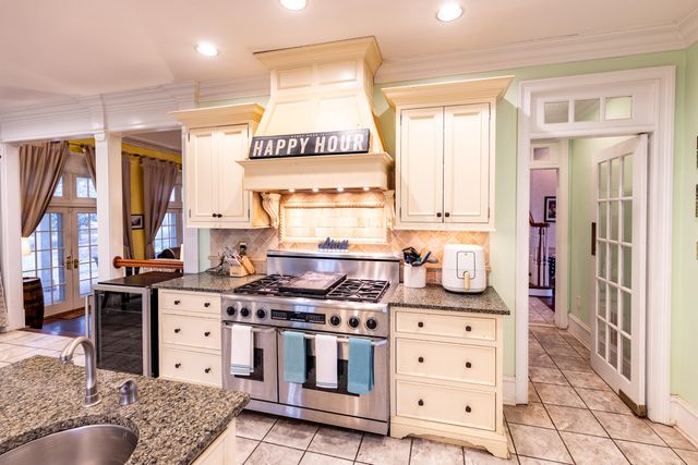 710 Jackstown Road, Paris, KY 40361