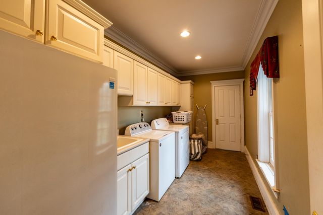 710 Jackstown Road, Paris, KY 40361