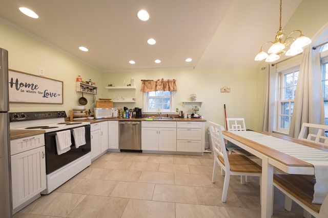 710 Jackstown Road, Paris, KY 40361