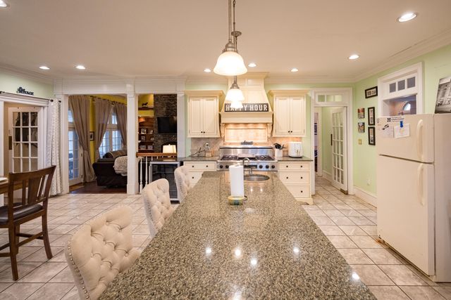 710 Jackstown Road, Paris, KY 40361