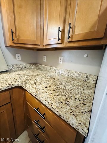 4102 Colony Road, South Euclid, OH 44121