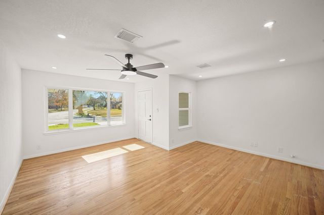 5022 Hazelton Street, Houston, TX 77035